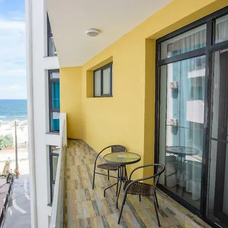 George Mamaia * Navodari