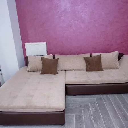 George Mamaia Apartment *